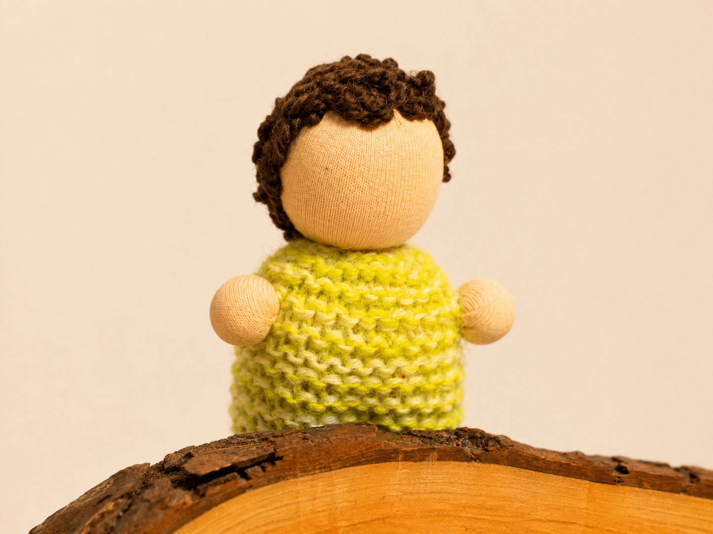 Muñequito Waldorf Tejido a Mano