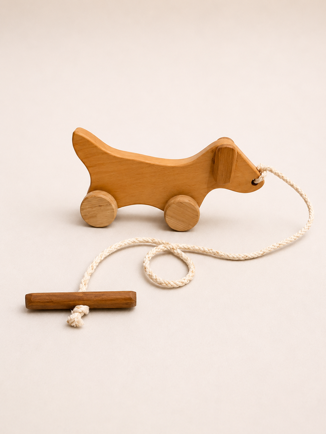 Perro de Arrastre de Madera Nativa