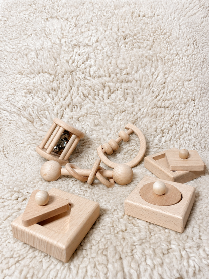 Set de Sonajeros Sensoriales de Madera – 6 Piezas